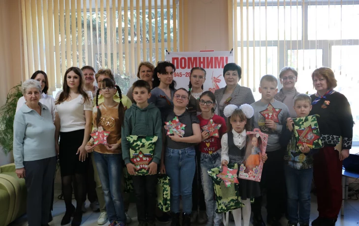 Мероприятие ко Дню Победы «Этих дней не смолкнет слава…» для детей и родителей замещающих семей состоялось в ОКУСО "Центр сопровождения и инноваций" Мероприятие ко Дню Победы «Этих дней не смолкнет слава…» для детей и родителей замещающих семей состоялось в ОКУСО "Центр сопровождения и инноваций"