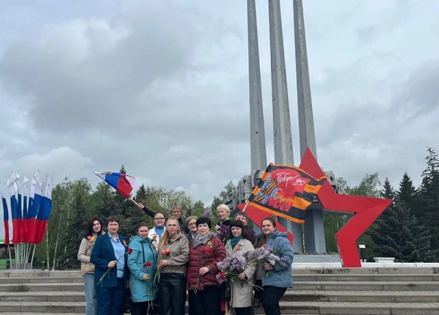 В честь 80-летия Великой Победы специалисты Центра сопровождения и инноваций возложили цветы к Памятному знаку Героям-лётчикам 16-й воздушной армии. В честь 80-летия Великой Победы специалисты Центра сопровождения и инноваций возложили цветы к Памятному знаку Героям-лётчикам 16-й воздушной армии.