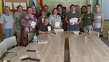 Работа специалистов Кореневского района в ПВР.
