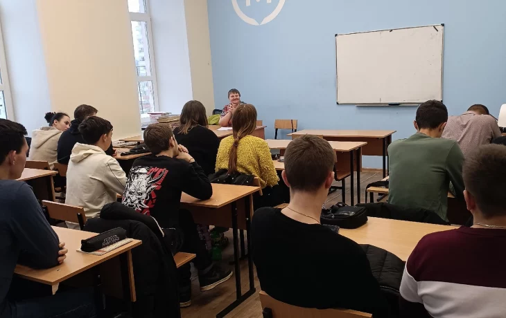 Проведен клуб "Выпускник" на базе ОБПОУ "Курский монтажный техникум"