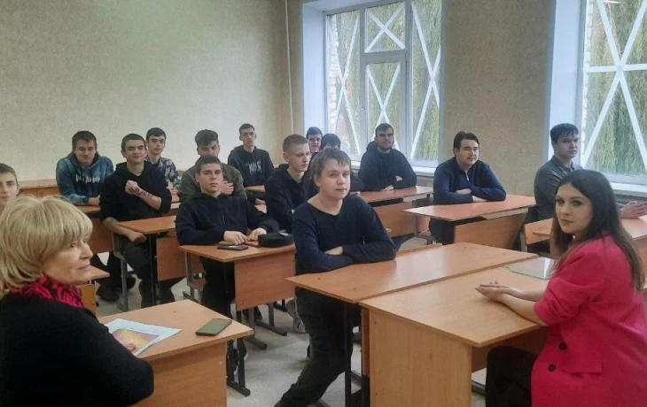Занятие Клуба "Выпускник" в ОБПОУ "Курский электромеханический техникум"