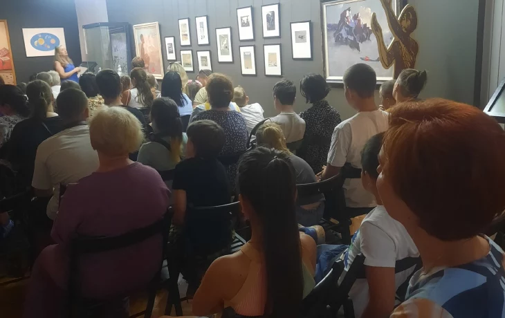 Праздничное мероприятие в картинной галерее им.А.А.Дейнеки. Праздничное мероприятие в картинной галерее им.А.А.Дейнеки.